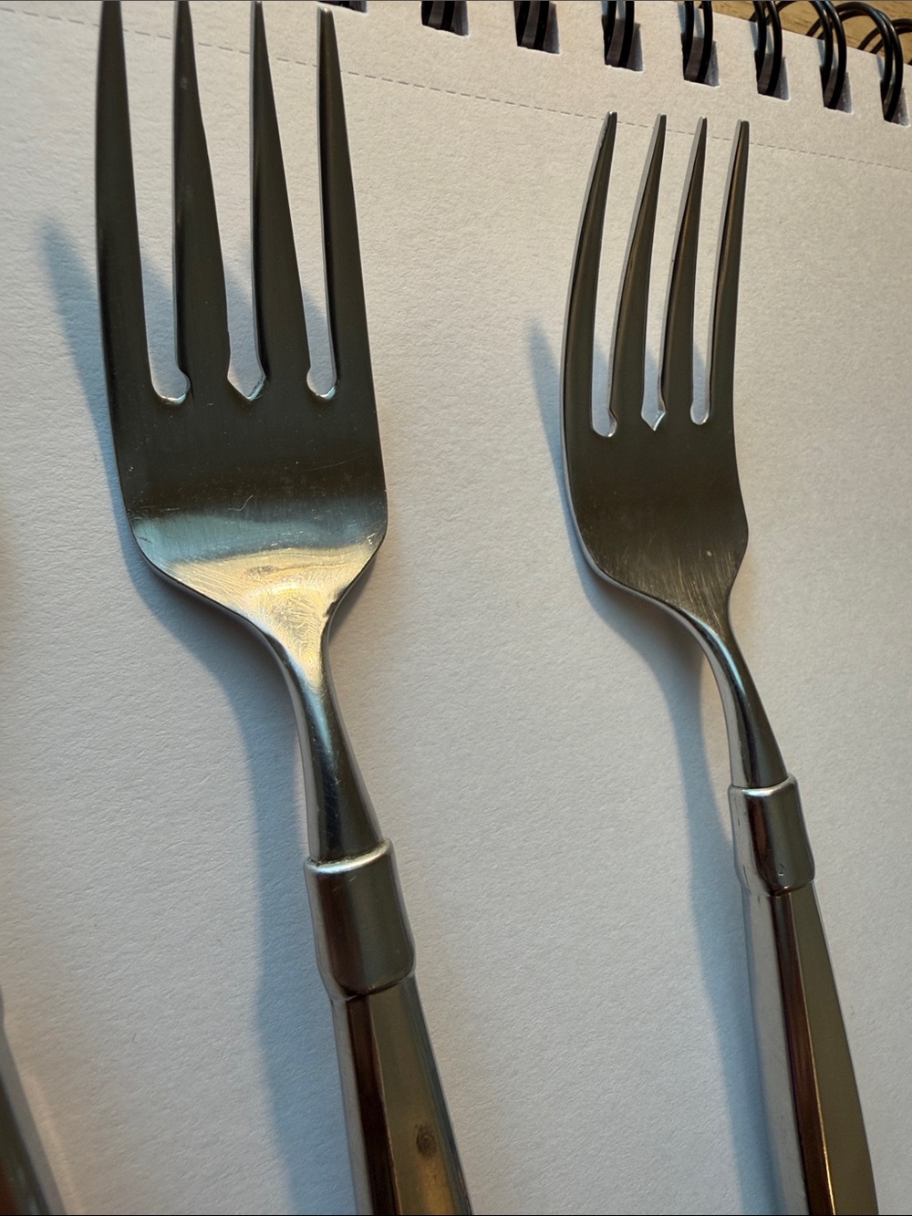 Oneida Act Stainless Flatware salad Forks Lot Of 4 Cube Mark glossy - Picture 4 of 8